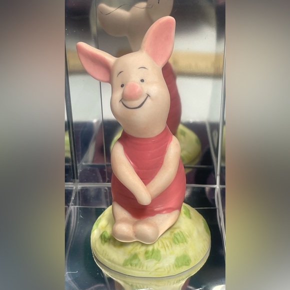 BNWT Vintage Piglet bisque figurine Classic Winnie the Pooh collection - Picture 1 of 9